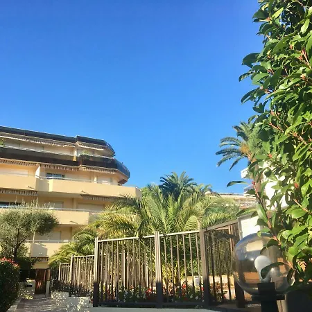 Juan Les Pins Center,1 Bedroom Apart, Pool Antibes